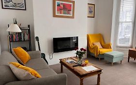 Lovely - 1 Bedroom Flat In Hastings Town Centre