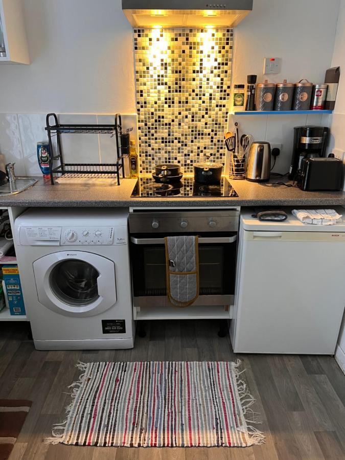 Lovely - 1 Bedroom Flat In Hastings Town Centre Exterior photo